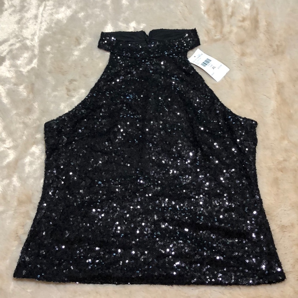 🆕BLACK PENI SEQUIN TOP🆕